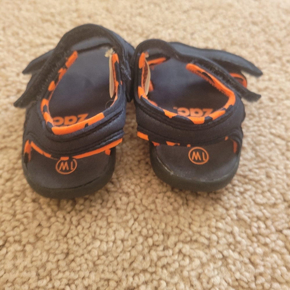 Baby Sandals - Picture 3 of 6